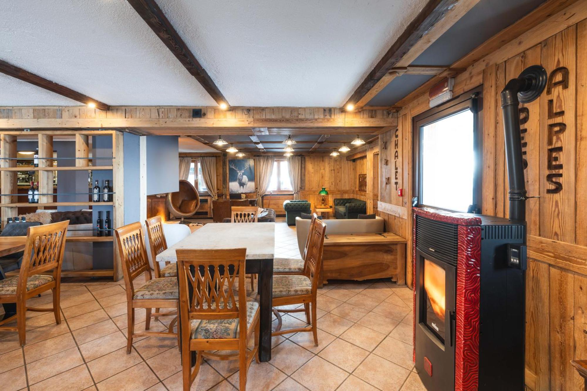 Chalet Des Alpes Gressan Buitenkant foto