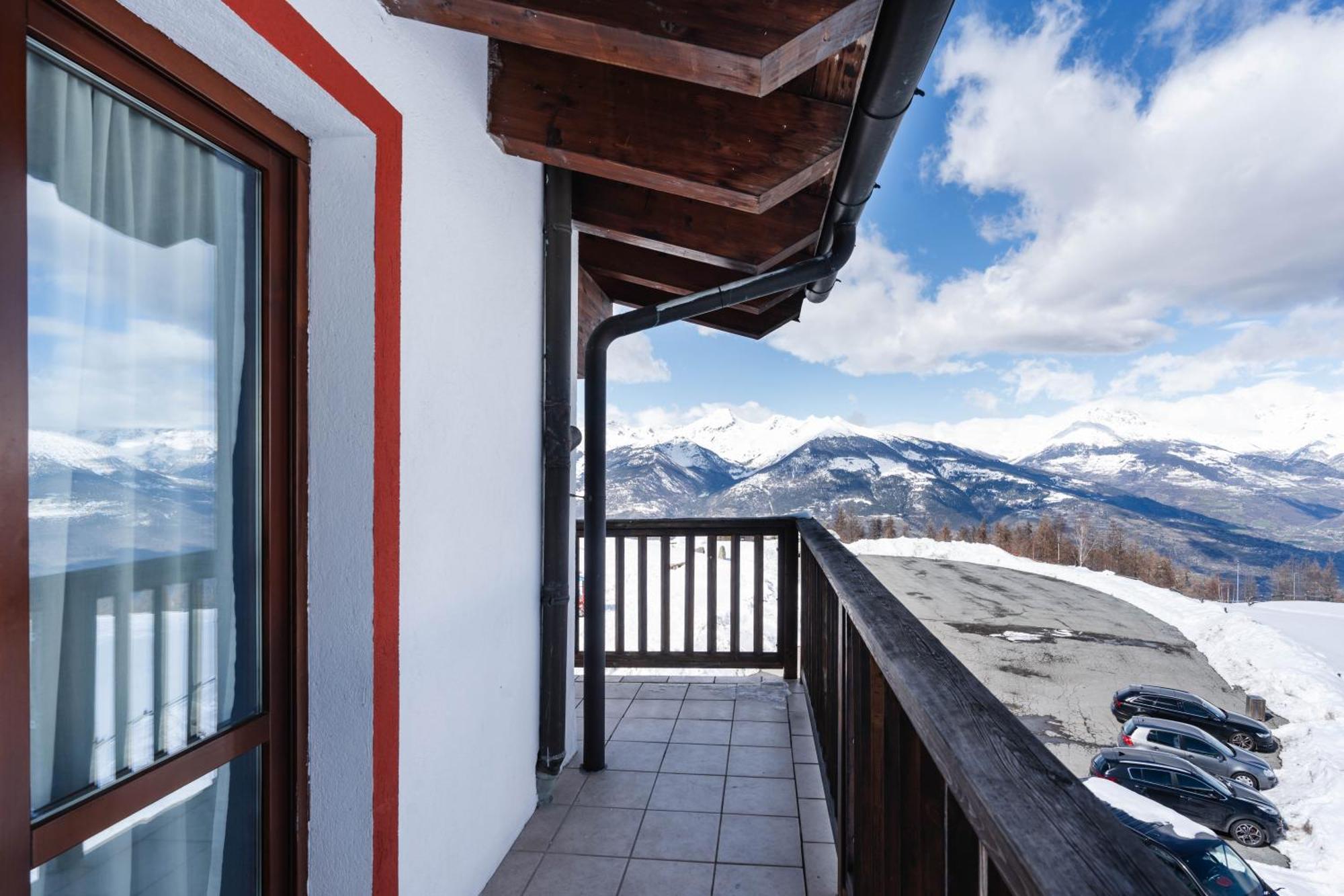 Chalet Des Alpes Gressan Buitenkant foto