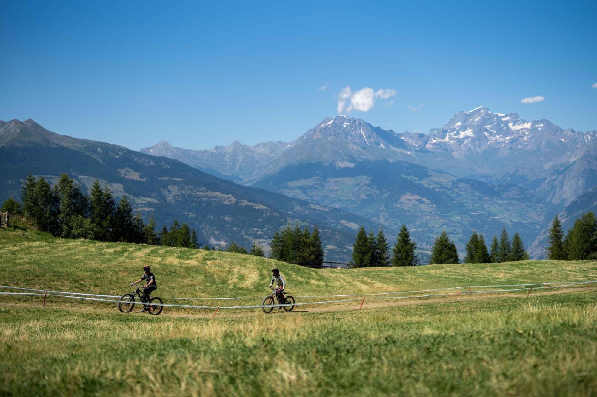 Chalet Des Alpes Gressan Buitenkant foto